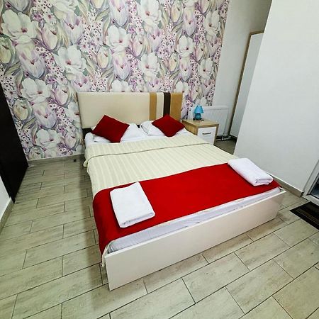 Nikas Guest House 巴统 外观 照片