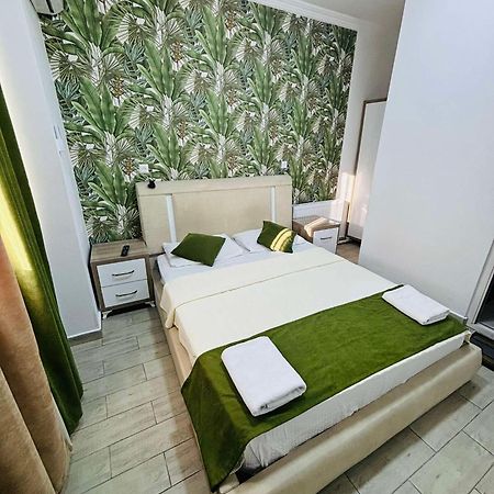 Nikas Guest House 巴统 外观 照片