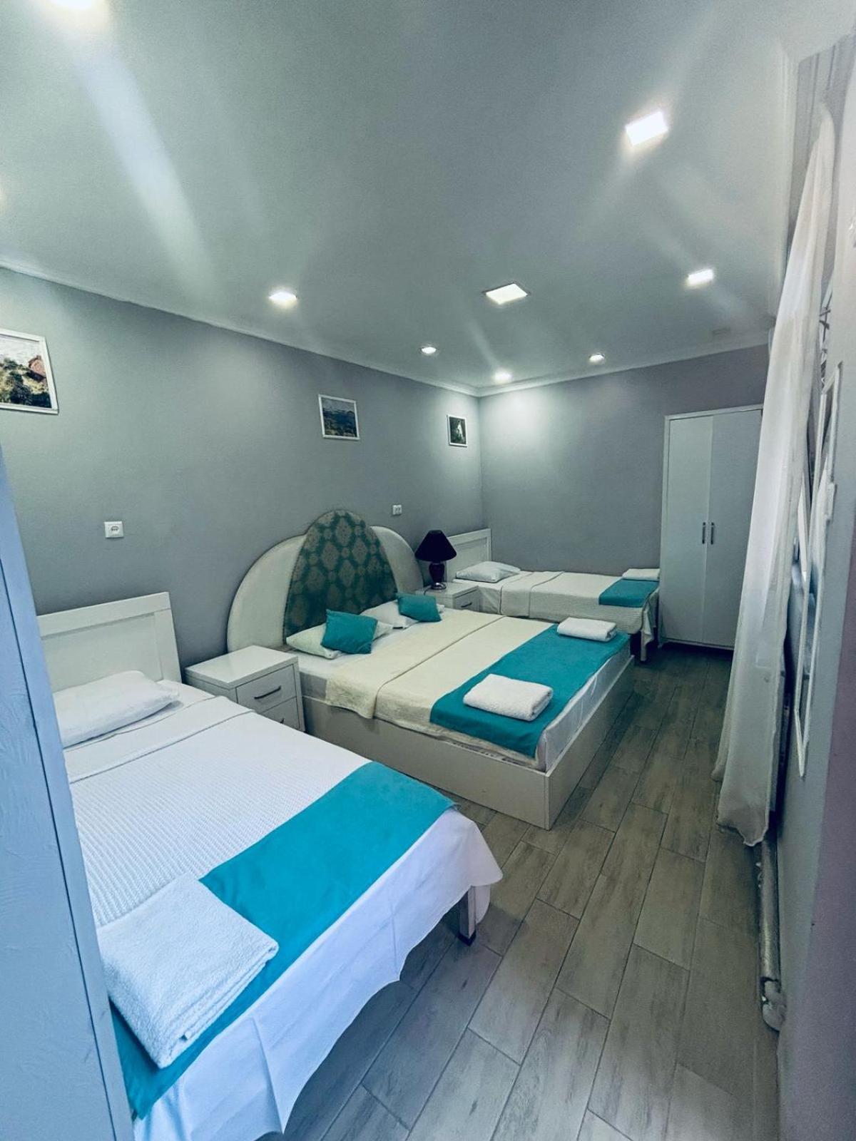 Nikas Guest House 巴统 外观 照片