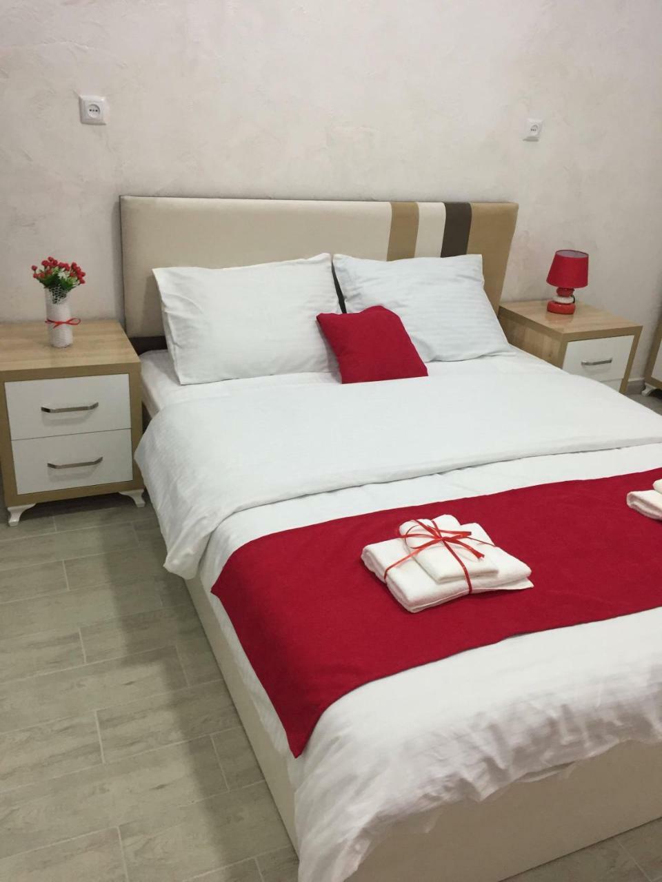 Nikas Guest House 巴统 外观 照片