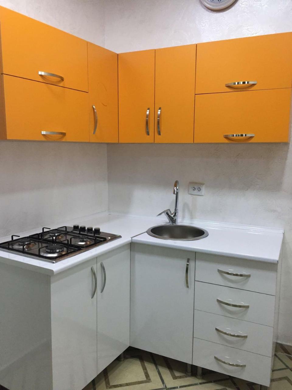 Nikas Guest House 巴统 外观 照片