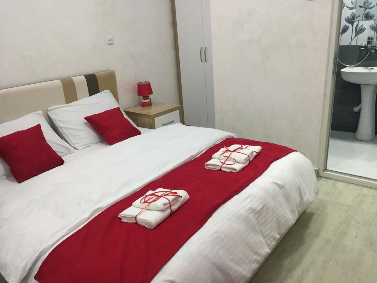 Nikas Guest House 巴统 外观 照片