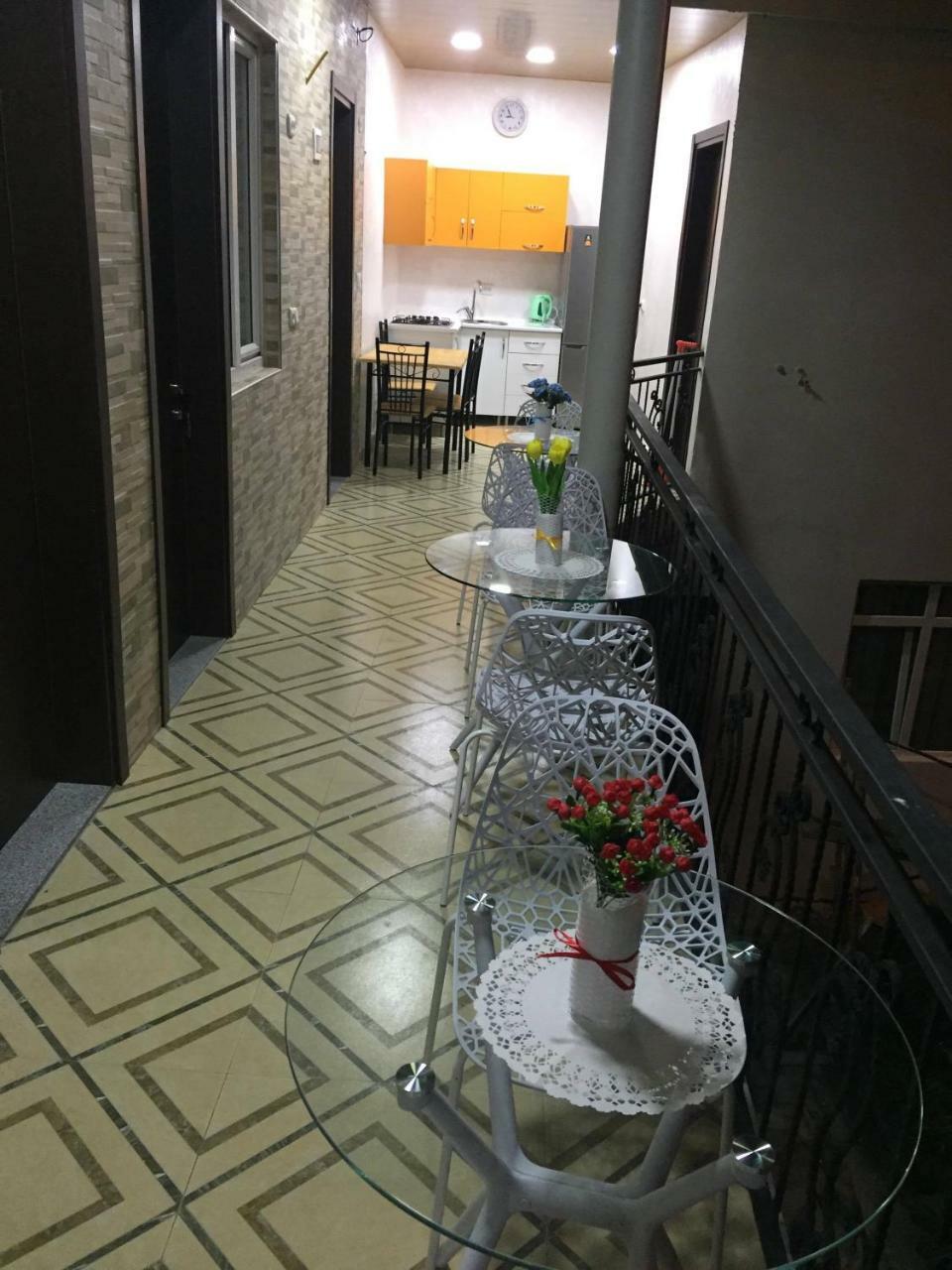 Nikas Guest House 巴统 外观 照片