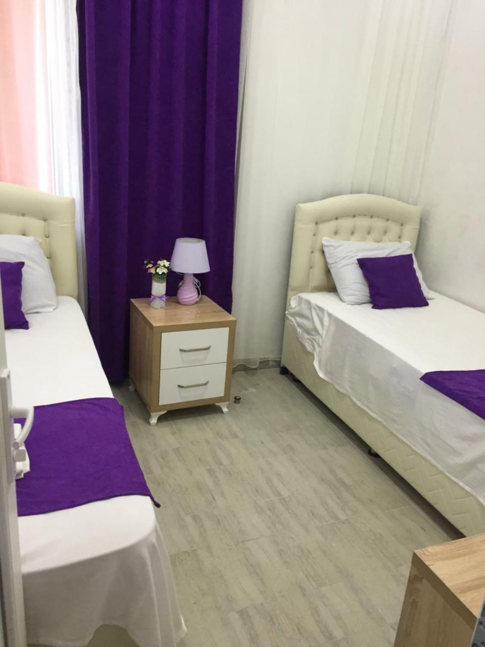 Nikas Guest House 巴统 外观 照片